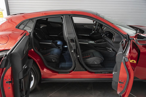 Used 2024 Ferrari Purosangue image 18