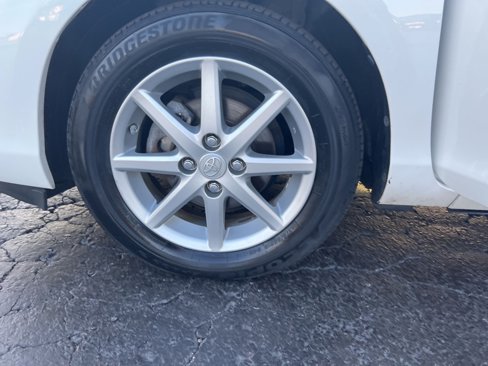 Used 2012 Toyota Prius C image 50