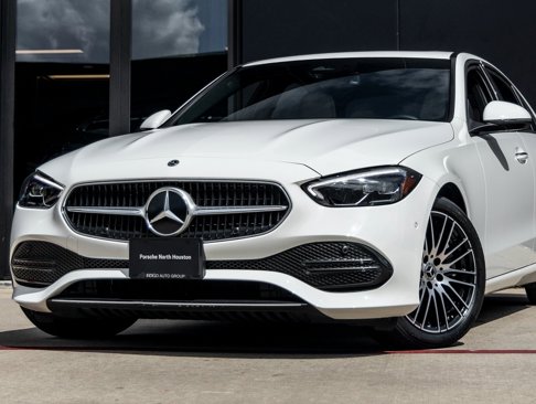 Used 2023 Mercedes-Benz C 300 4MATIC Sedan image 3
