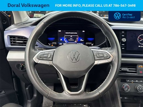 Certified 2022 Volkswagen Taos SE image 15