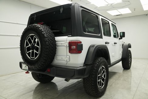 Used 2024 Jeep Wrangler Unlimited Rubicon image 5