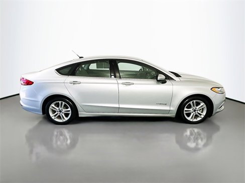 Used 2018 Ford Fusion S image 8