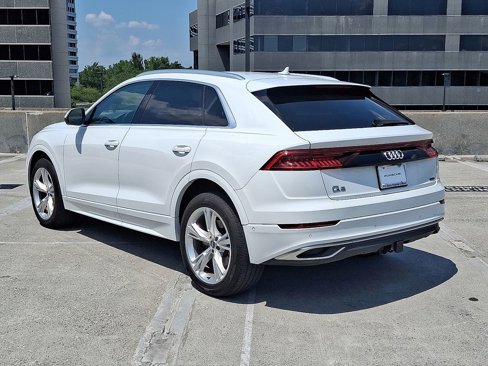Used 2020 Audi Q8 Prestige image 10