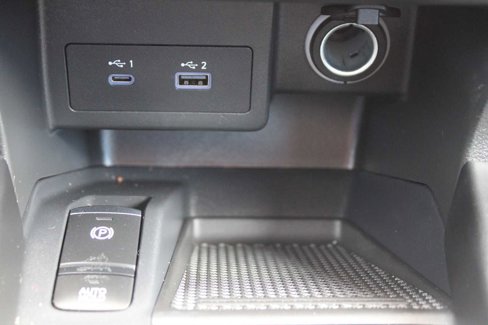 Used 2022 Nissan Kicks SR w/ Premium Package image 34