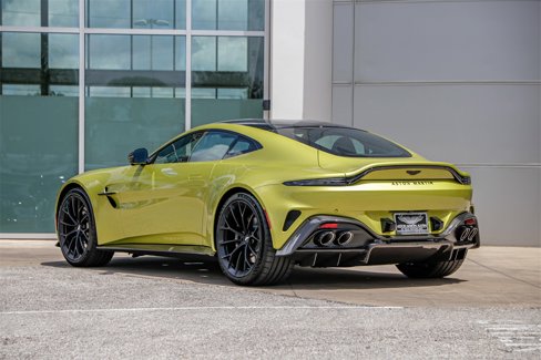 New 2025 Aston Martin V8 Vantage Coupe image 11