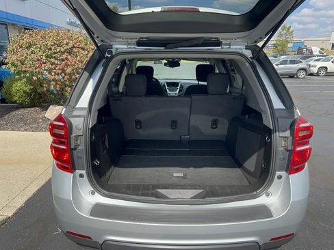 Used 2017 Chevrolet Equinox LT w/ Convenience Package image 9