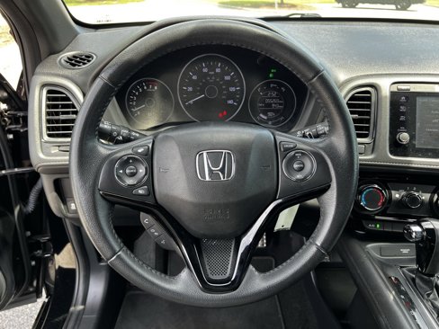 Used 2021 Honda HR-V Sport image 12