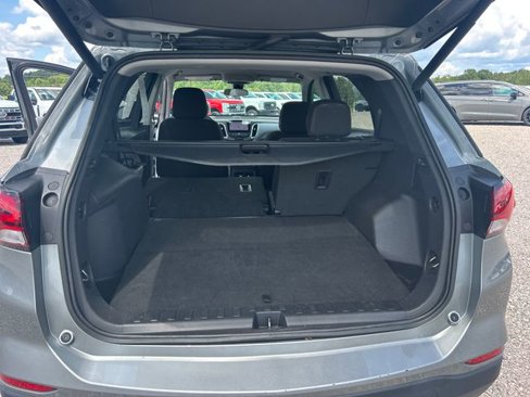 Used 2023 Chevrolet Equinox LT image 41