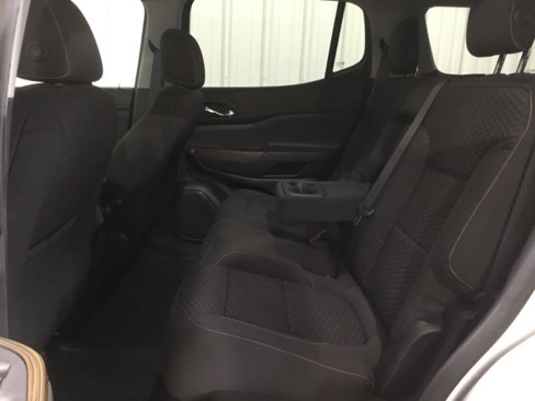 Used 2019 GMC Acadia SLE w/ LPO, Floor Liner Package image 38