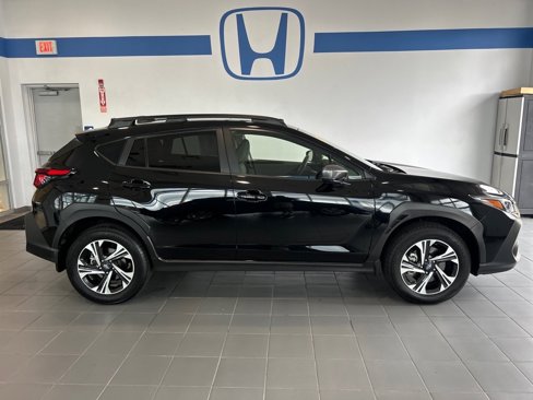 Used 2024 Subaru Crosstrek 2.0i Premium image 4