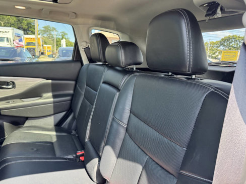 Used 2015 Nissan Murano SL w/ SL Technology Package image 25