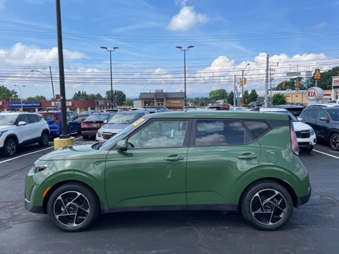 Certified 2023 Kia Soul EX image 4