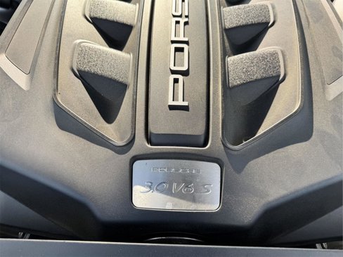 Used 2016 Porsche Macan S image 48
