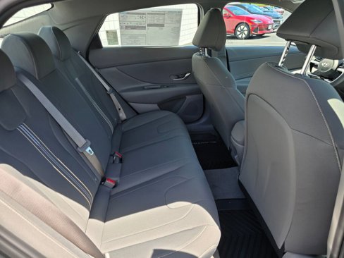 New 2025 Hyundai Elantra Sport image 27