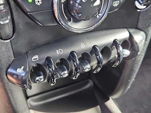 Used 2012 MINI Cooper Hardtop image 11
