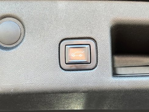 Used 2022 Chevrolet Equinox RS image 37