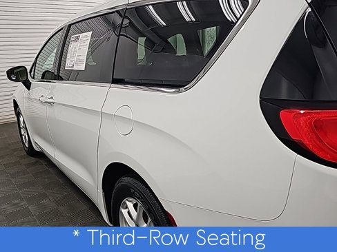 Used 2017 Chrysler Pacifica LX image 7