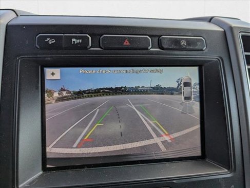 Used 2019 Ford Expedition Max XLT image 19