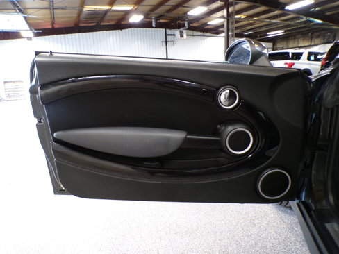 Used 2011 MINI Cooper S image 11