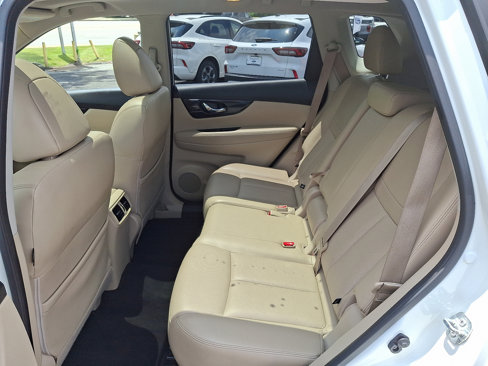 Used 2018 Nissan Rogue SL w/ Premium Package image 10