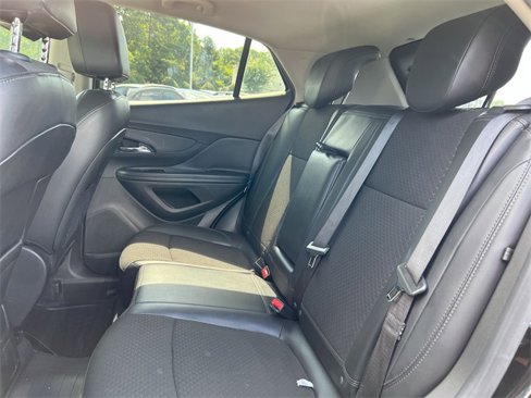 Used 2019 Buick Encore Sport Touring image 20