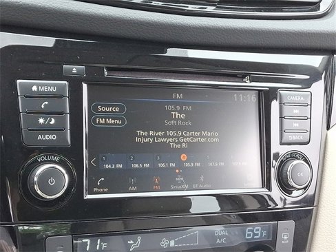 Used 2022 Nissan Rogue Sport SV w/ Technology Package image 18