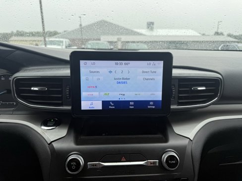 Used 2020 Ford Explorer XLT w/ Equipment Group 202A image 12