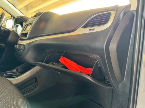 Used 2020 Dodge Journey SE w/ SE Popular Equipment Group image 26