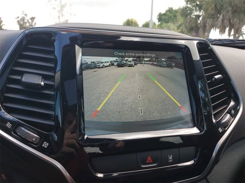 Used 2022 Jeep Cherokee Limited image 24