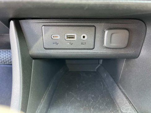 Certified 2022 Buick Encore GX Preferred w/ Cold Weather Comfort Package image 21
