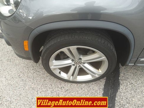 Used 2016 Volkswagen Tiguan R-Line image 9