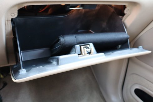 Used 2000 Ford Explorer Eddie Bauer image 38