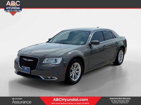 Used 2018 Chrysler 300 Touring w/ Driver Convenience Group image 1