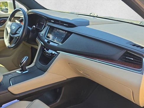 Used 2017 Cadillac XT5 Premium Luxury image 23
