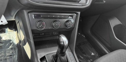 Used 2018 Volkswagen Tiguan S w/ Front Fog Lights Package image 14
