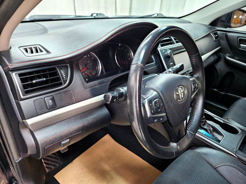Used 2017 Toyota Camry LE image 16