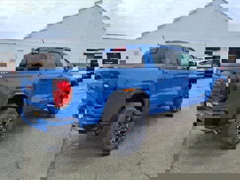 New 2025 GMC Canyon Elevation w/ Convenience Package image 6