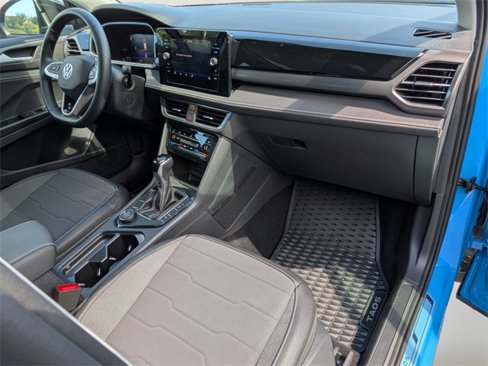 New 2025 Volkswagen Taos SE image 29