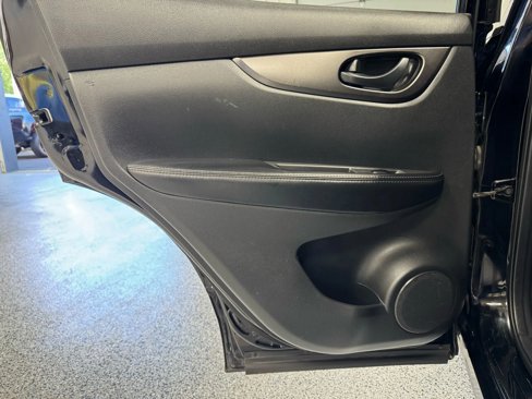 Used 2021 Nissan Rogue Sport S image 21