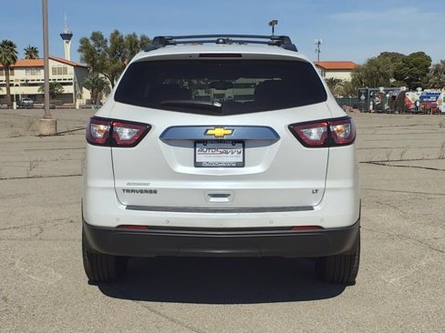 Used 2017 Chevrolet Traverse LT image 6