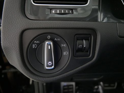Used 2018 Volkswagen Golf Alltrack SE image 26