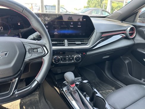 Used 2024 Chevrolet Trax RS w/ Driver Confidence Package image 19