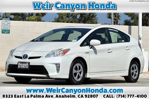 Used 2015 Toyota Prius Two image 1