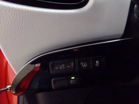 Used 2018 Toyota Prius Two image 26