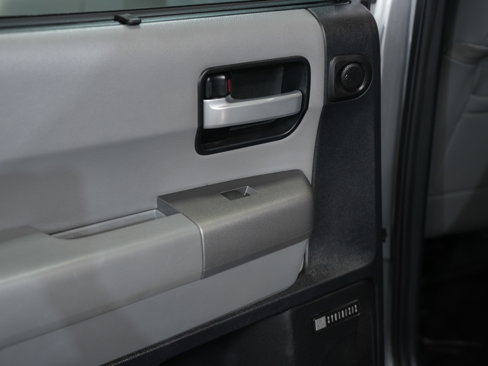 Used 2015 Toyota Sequoia Limited image 27