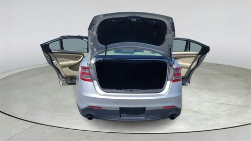 Used 2018 Ford Taurus Limited image 12