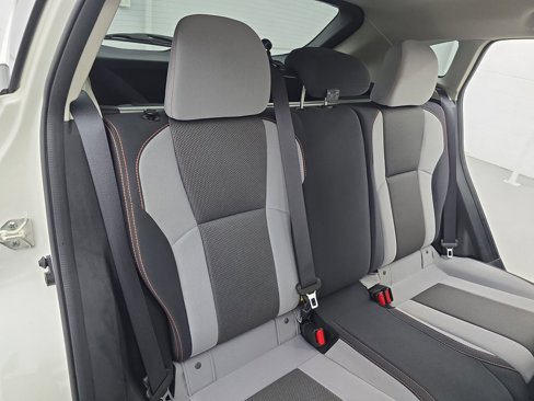 Used 2018 Subaru Crosstrek 2.0i Premium image 12