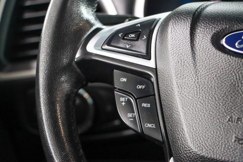 Used 2016 Ford Edge SEL image 13