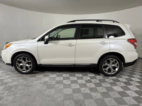 Used 2015 Subaru Forester 2.5i Touring w/ Eyesight & Navigation System image 3