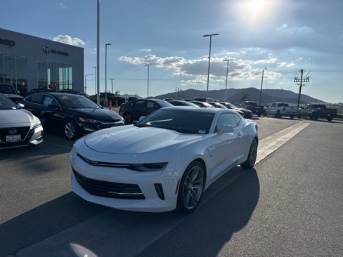 Used 2017 Chevrolet Camaro LT w/ RS Package image 4